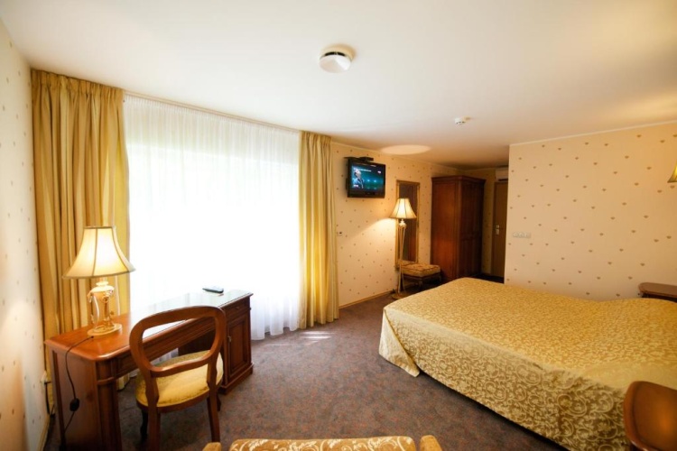 Standard Double room with view