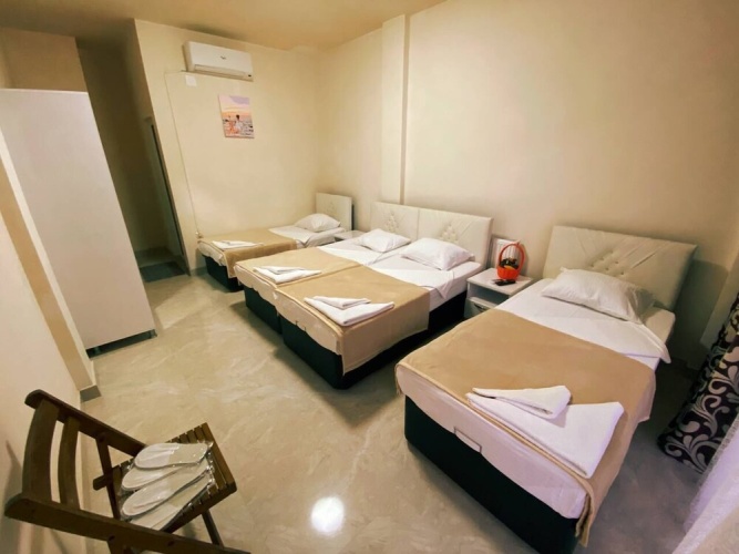 Classic Quadruple room