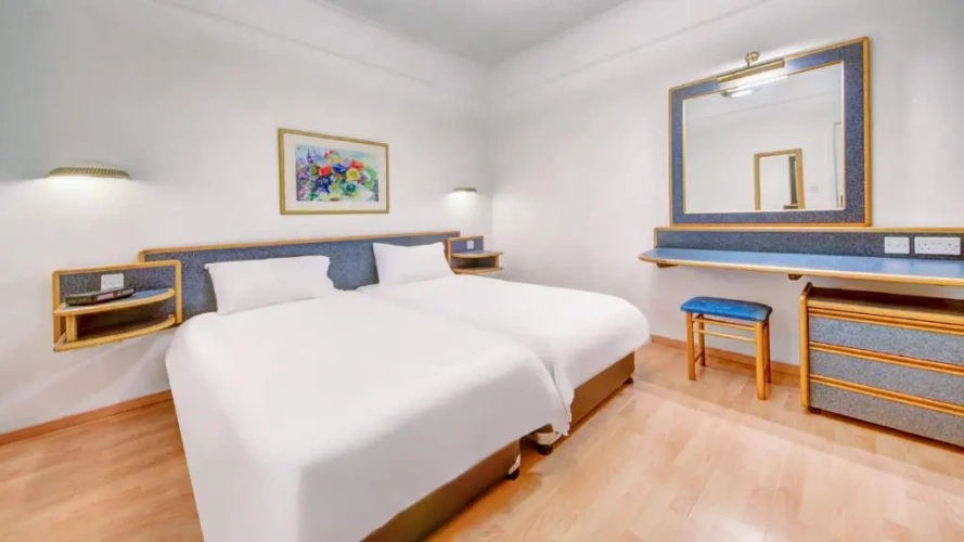 2 Bedrooms Apartment with sea view
