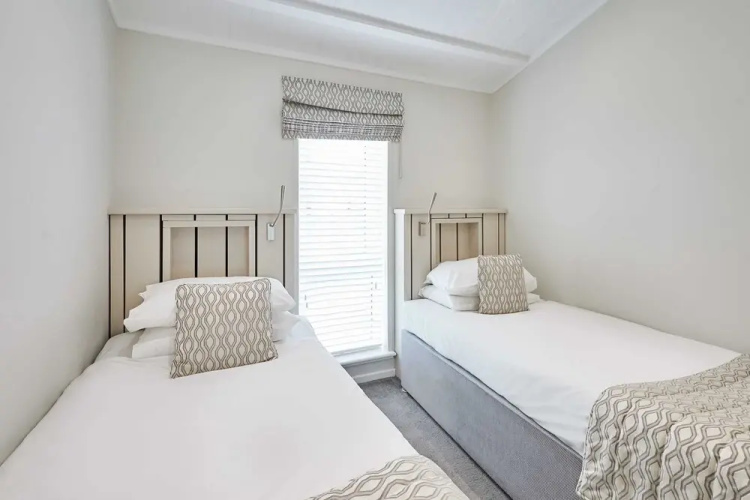 Host Stay Captain Cook Lodge