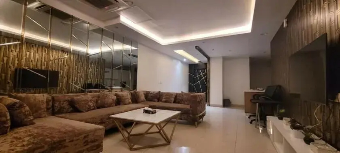 Goldcrest Luxury Apartments