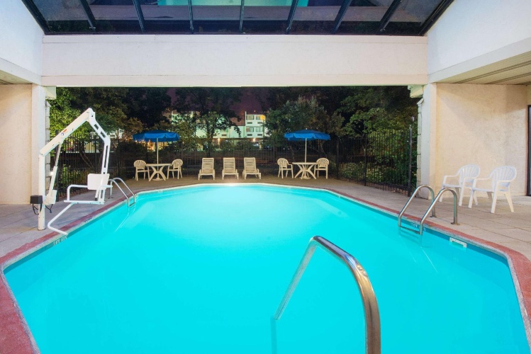 Quality Inn photo 16