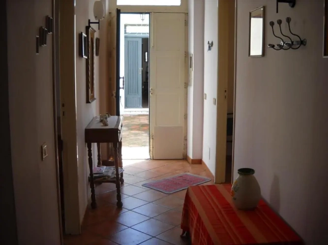 2 Bedrooms Cottage