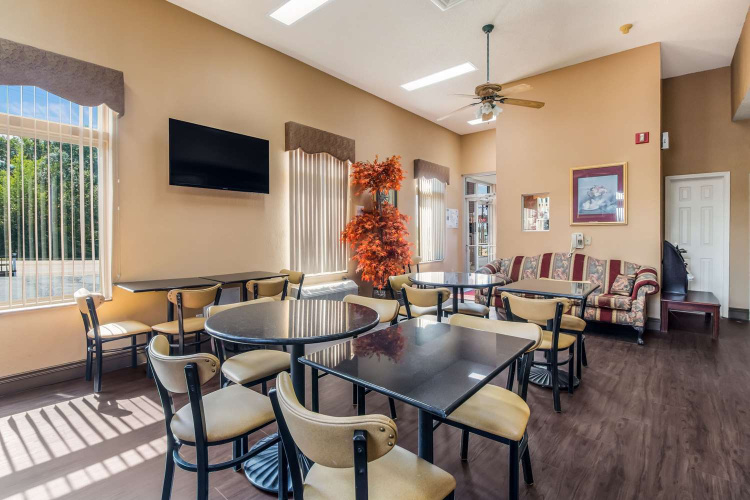 Americas Best Inns Selmer