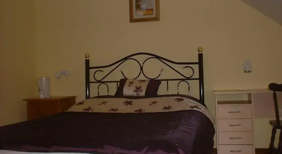 Cashel Lake View Bed and Breakfast