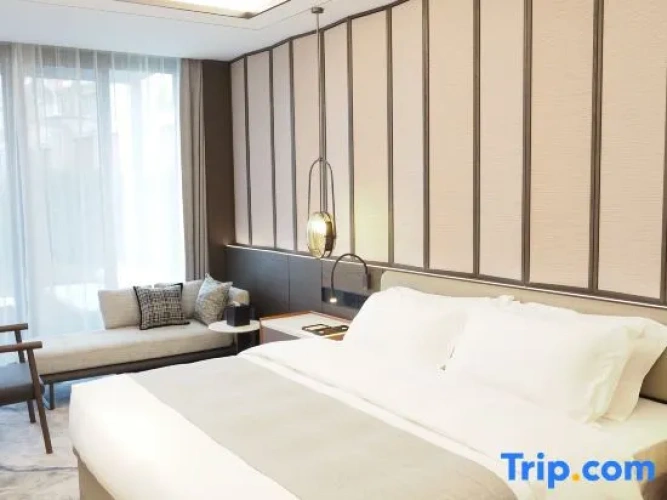 3 Bedrooms Standard room with courtyard view