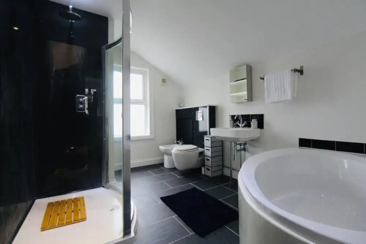 Remarkable 3-bed House in Bath