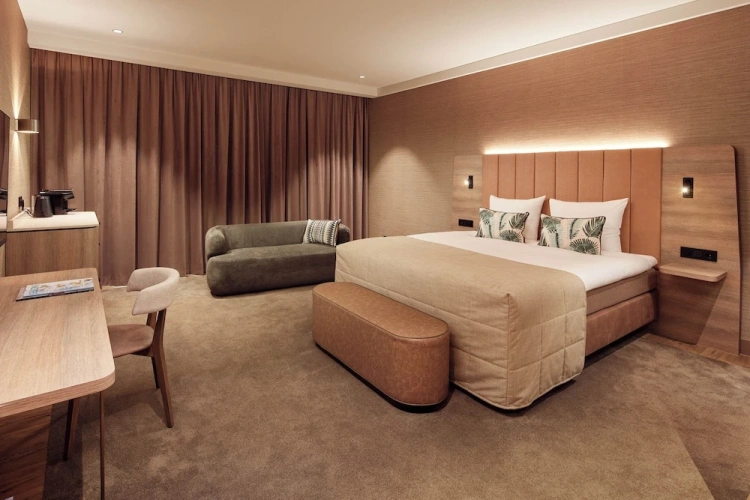 Deluxe Double room with courtyard view