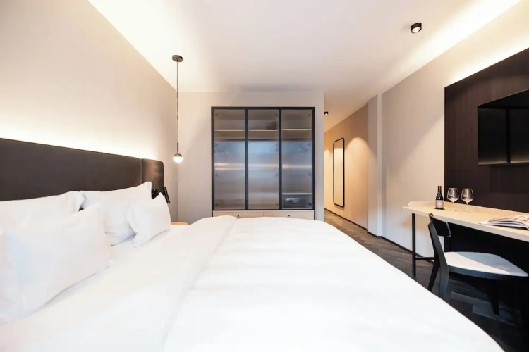 Standard room with balcony