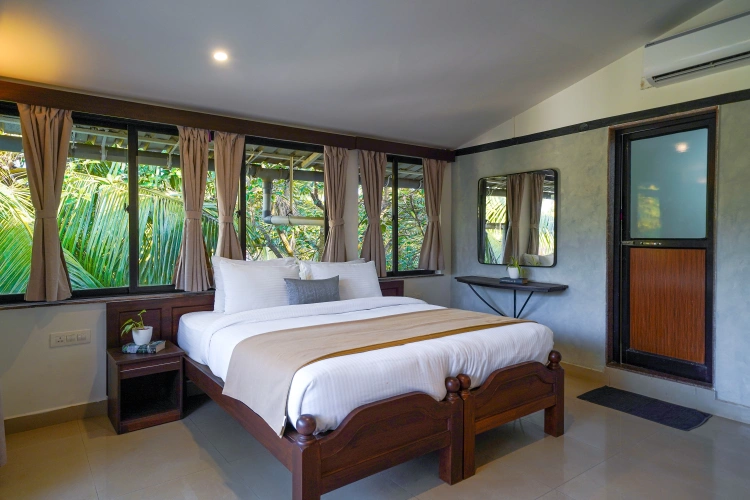Twin Cottage