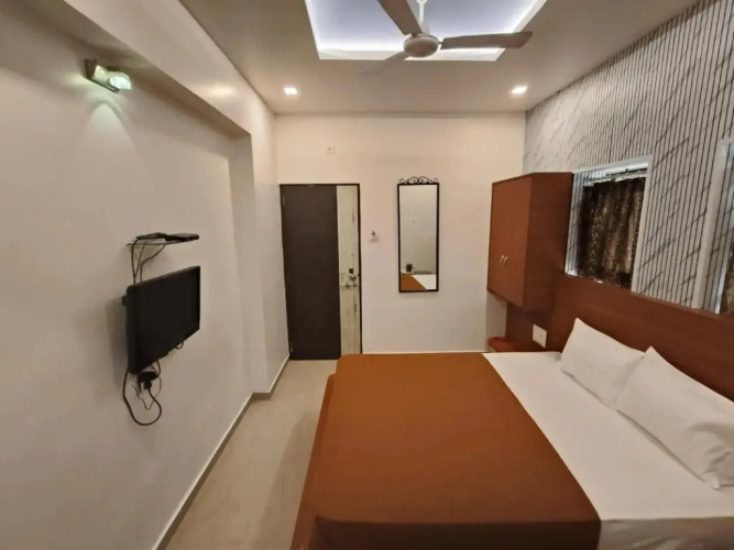 Hotel Girija Residency