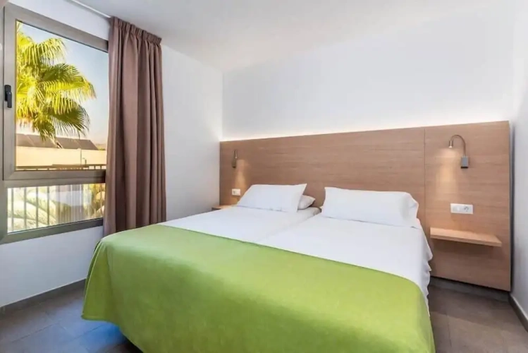 1 Bedroom Apartment with balcony