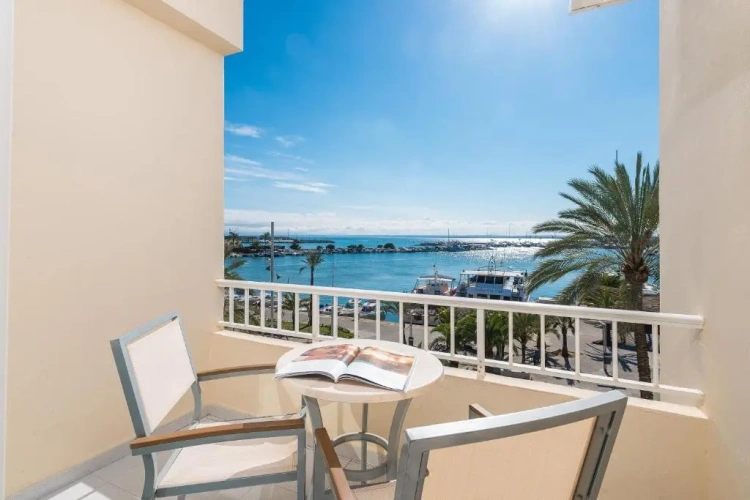 Standard Double room with harbour view