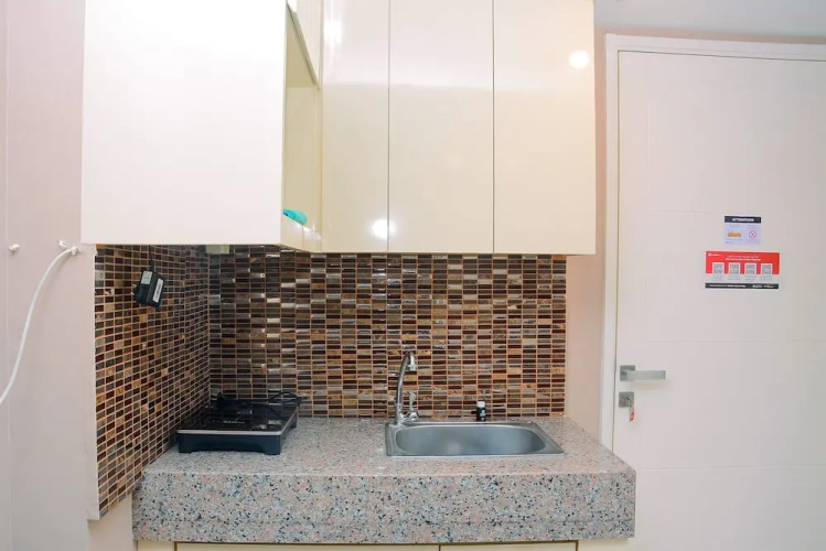 Gorgeous 2BR Springlake Summarecon Apartment