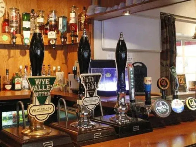The Crown & Sceptre