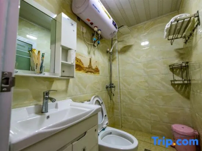 Henghe Hostel