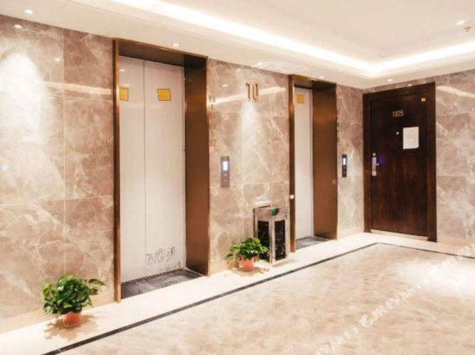 Borui Huijing Apartment