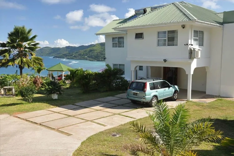 Villa beachfront