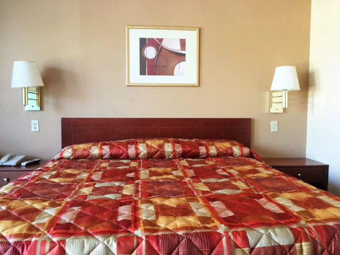 Bama Inn