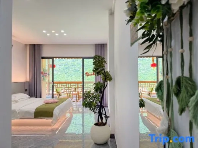 Standard Double room with river view