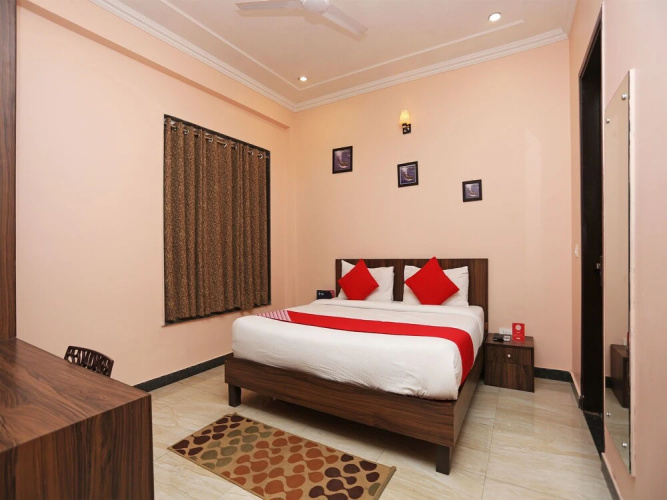 OYO 4026 Royal Inn