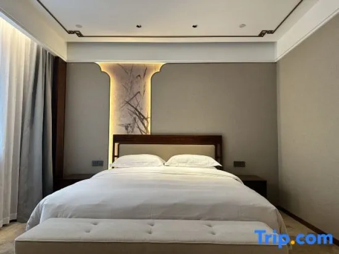 Standard Double Suite