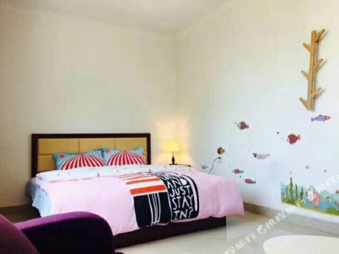 Quadruple Family Suite