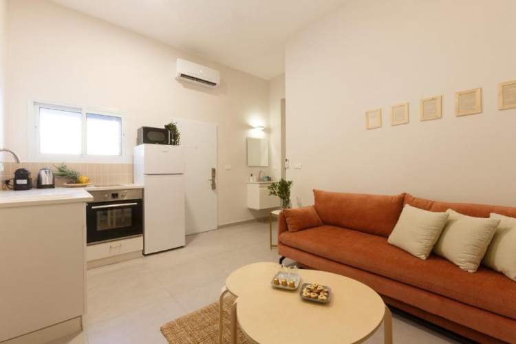 1 Bedroom Apartment