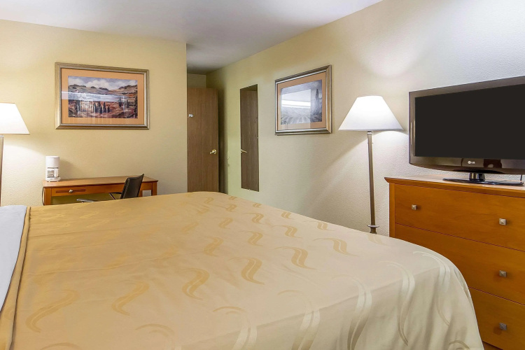 Quality Inn & Suites Santa Rosa South