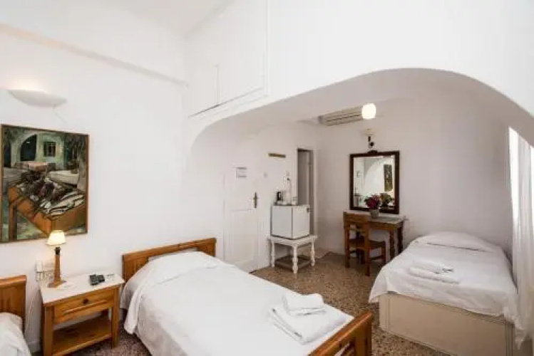 Hotel Delphines