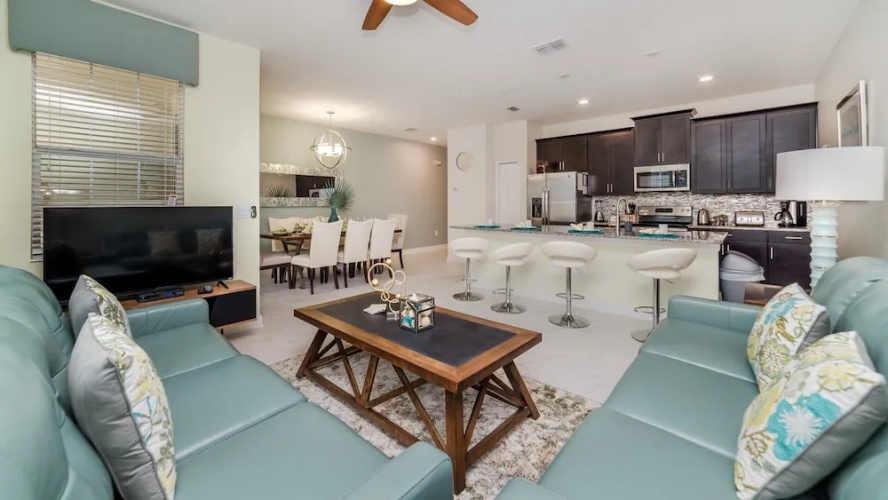 9041 Dogleg Drive