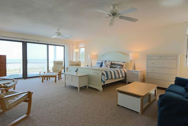 458 Tarpon Blvd