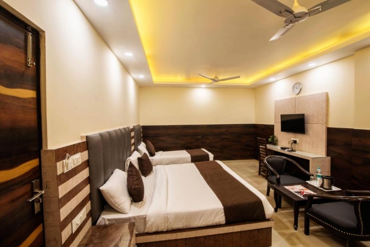 Deluxe Triple room
