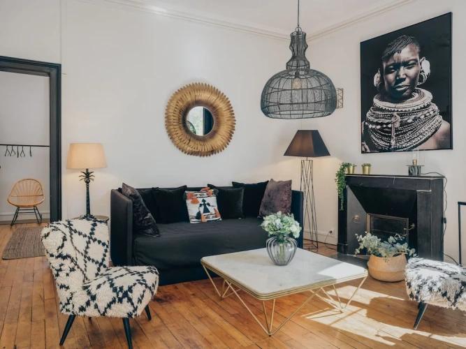 2 Bedrooms Apartment