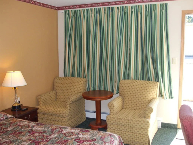 Forest Plaza Motel