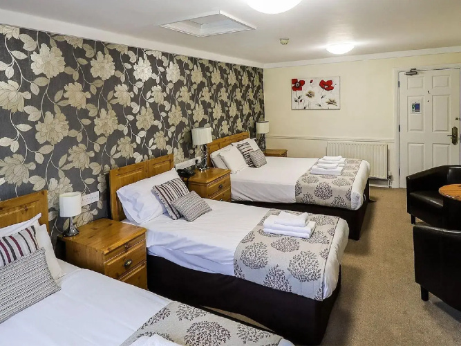 Farnham House Hotel