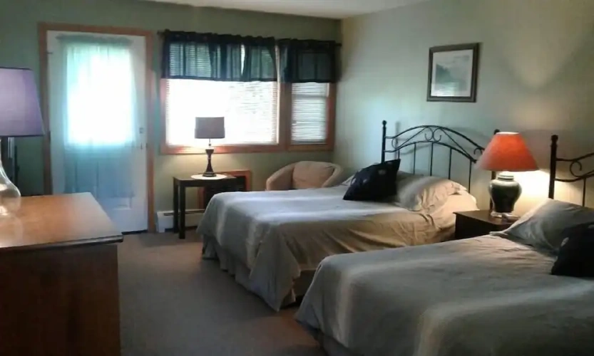 Standard Quadruple room with mountain view