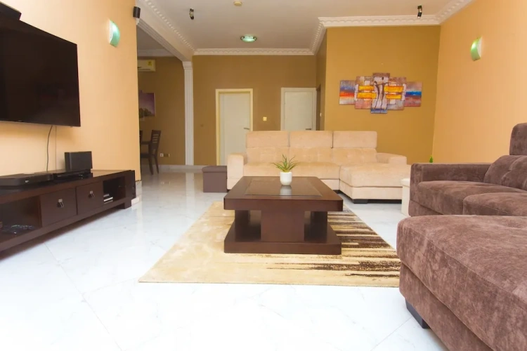 3 Bedrooms Luxury Apartment