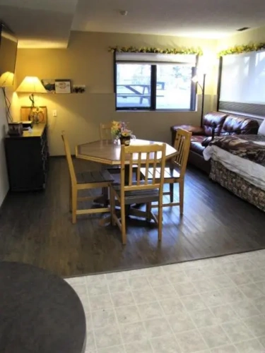 2 Bedrooms Suite