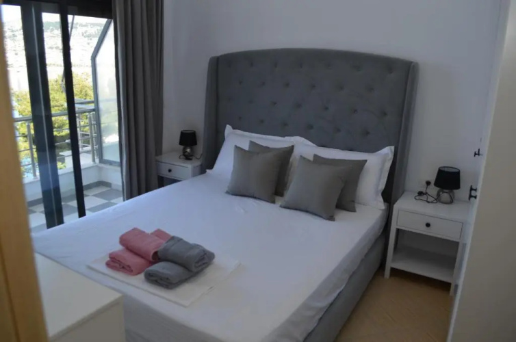 Catharina Apartments