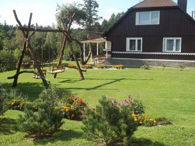 4 Bedrooms Cottage