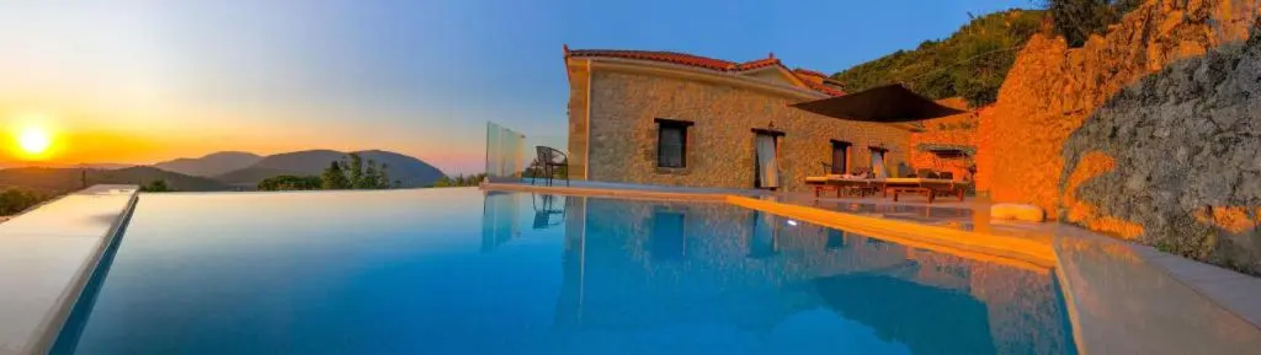 Luxury villa with private infinity pool
