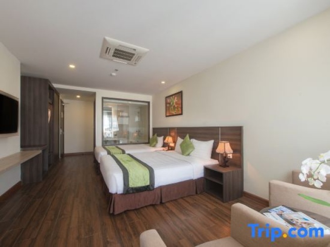 Standard Triple room with balcony