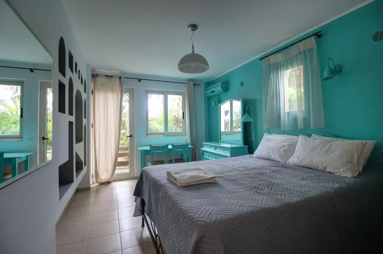 2 Bedroom Apartment on Beach Elias Lower