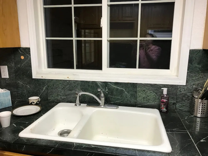 Large Redmond House Close to Downtown