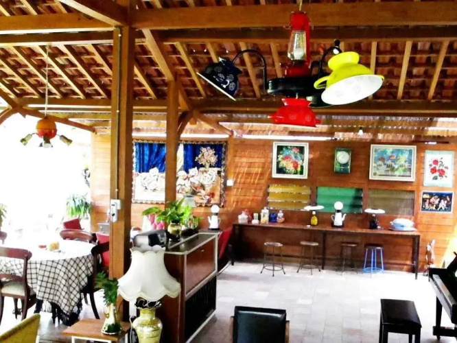 Djajanti House