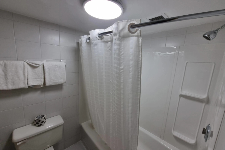 Travelodge By Wyndham Trois-Rivieres photo 10