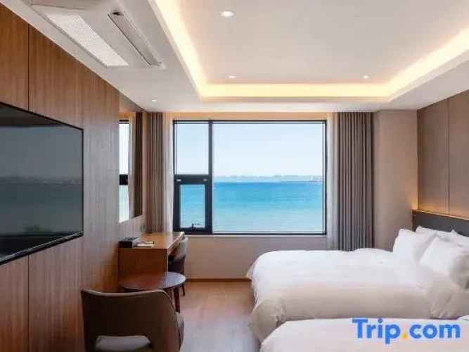 Family Suite with ocean view