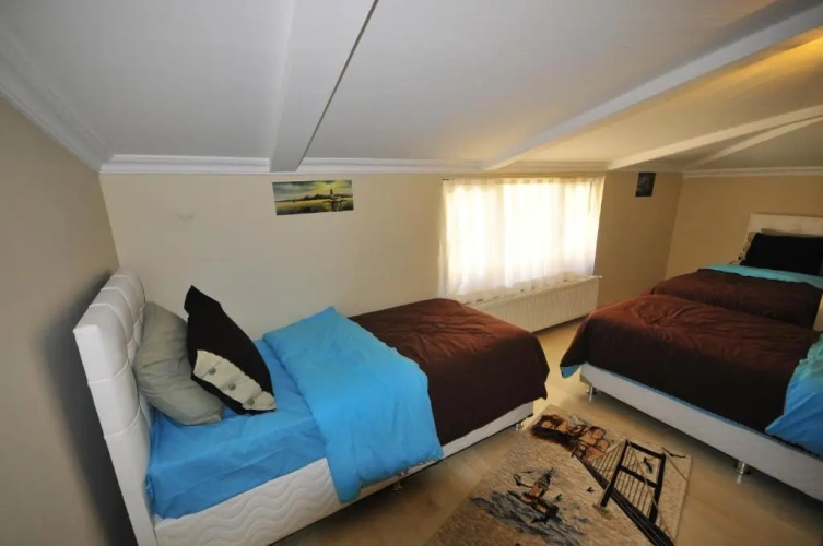 3 Bedrooms Apartment