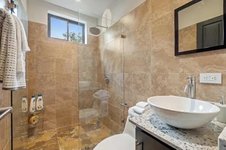 Relaxing 2 BR  Beach & Pool  Condo Unit2